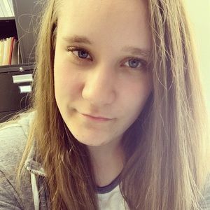 Meet your Posher, Isabella